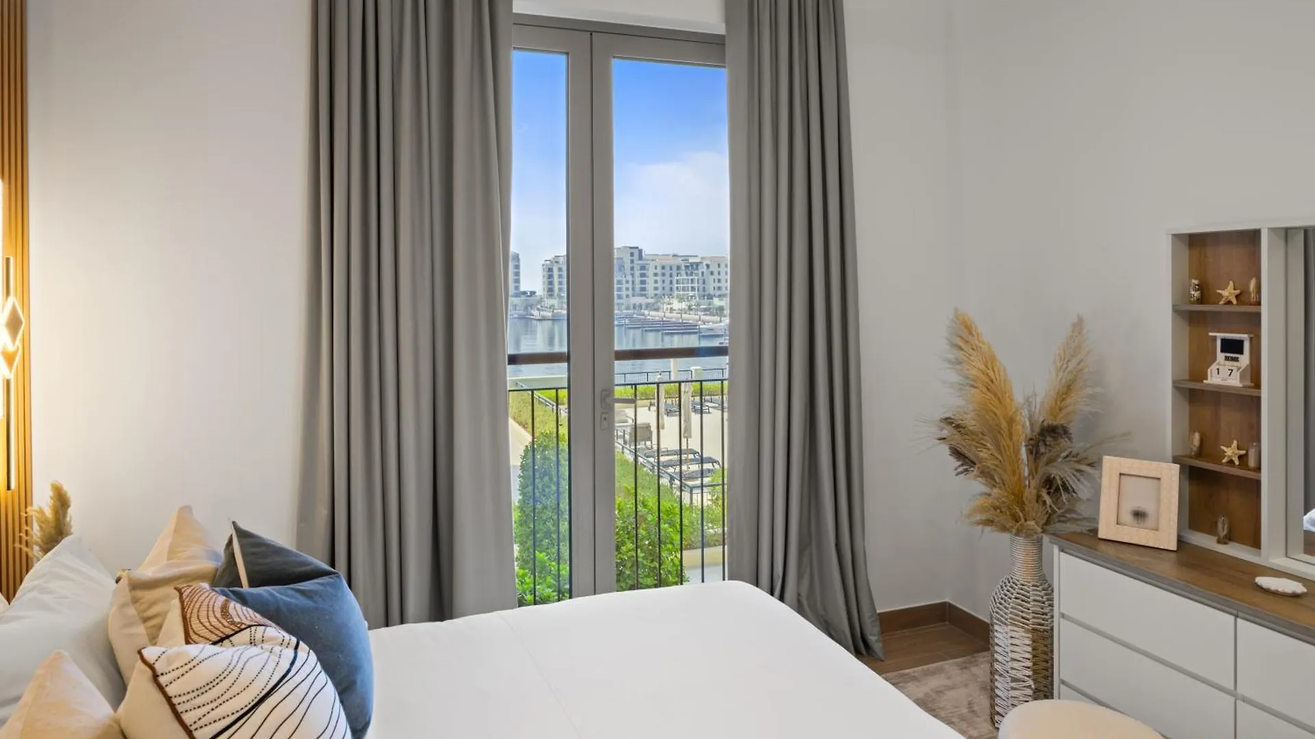 Boho Bayfront 1Br In La Sirene 2 Seaport View Apartment Dubai United Arab Emirates